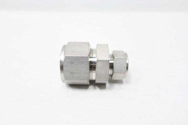 SWAGELOK SS-2400-6-16 REDUCING UNION 1-1/2in x 1in