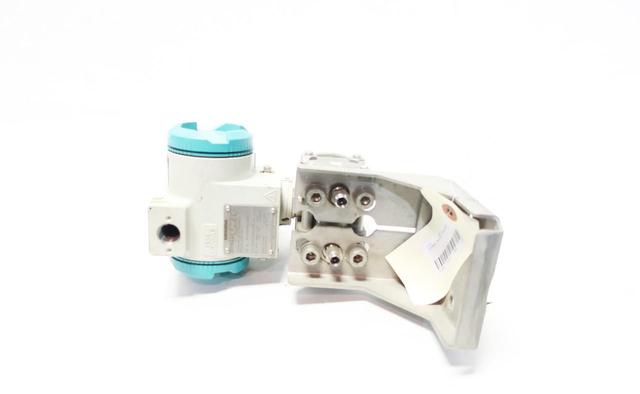SIEMENS 7MF4433-1CA02-2PB1 SITRANS P PRESSURE TRANSMITTER 160PSI 10.5-45V-DC