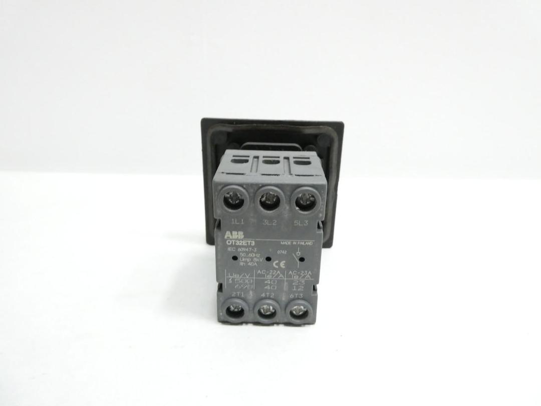 ABB OT32ETS NON-FUSIBLE DISCONNECT SWITCH 3P 40A AMP 600V-AC