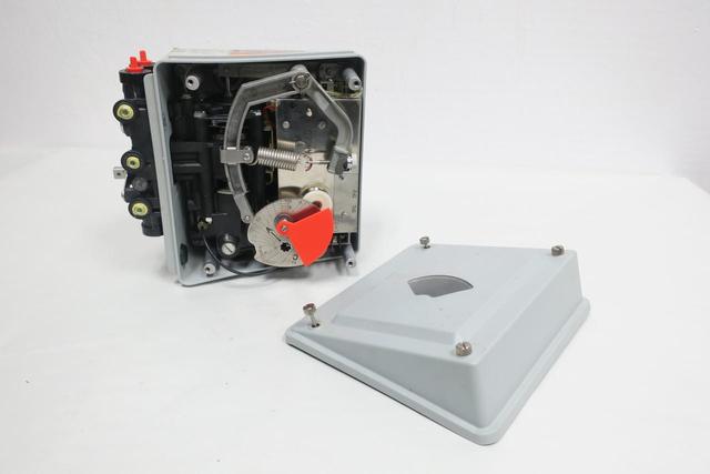 BAILEY AP832000 PULSE INPUT POSITIONER 150PSI 42V-DC