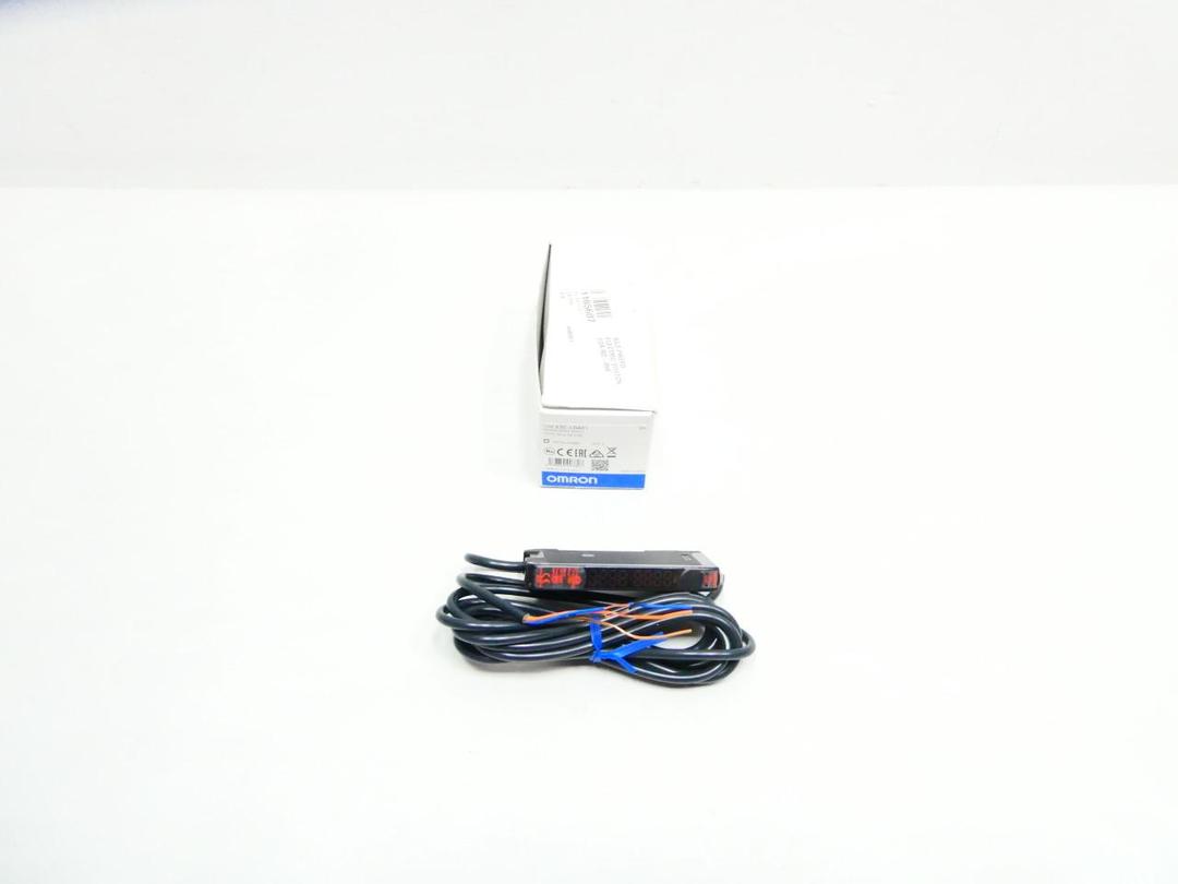 OMRON E3C-LDA51 PHOTOELECTRIC SENSOR 12-24V-DC