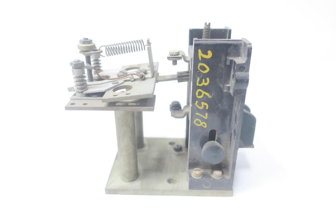 WESTINGHOUSE 32A1528G06 AV RELAY