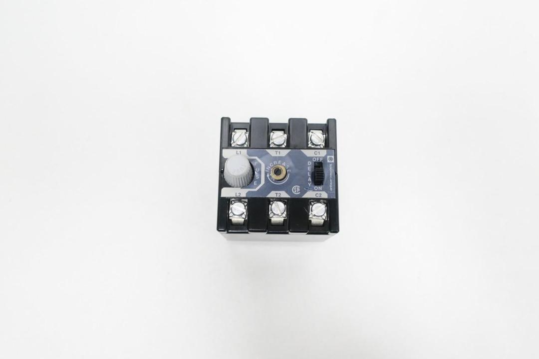 TELEMECANIQUE J16S10012 ON/OFF DELAY TIMER 120V-AC