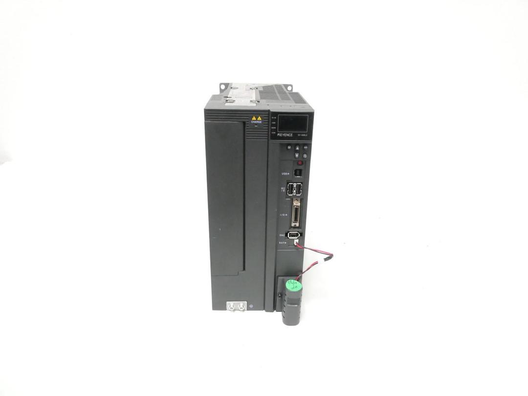 KEYENCE SV-500L2 SERVO DRIVE 200-230V-AC 0-230V-AC 3PH 5KW