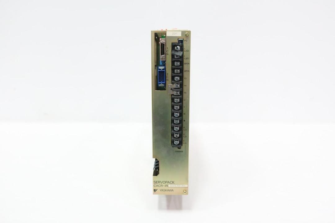 YASKAWA CACR-IR30SFB SERVOPACK SERVO DRIVE 200-230V-AC 0-230V-AC 3PH 3KW