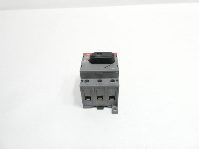 ABB OT80F3 DISCONNECT SWITCH 3P 80A AMP 600V-AC