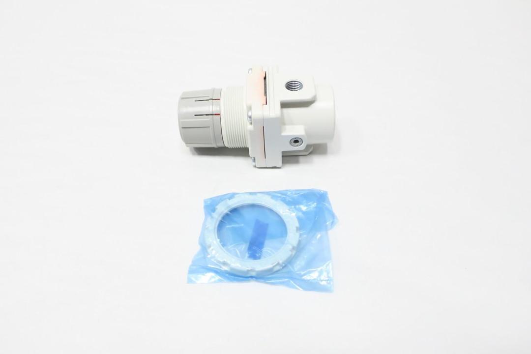 SMC AR30-N02H-Z-A PNEUMATIC REGULATOR 1/4IN NPT 7-100PSI