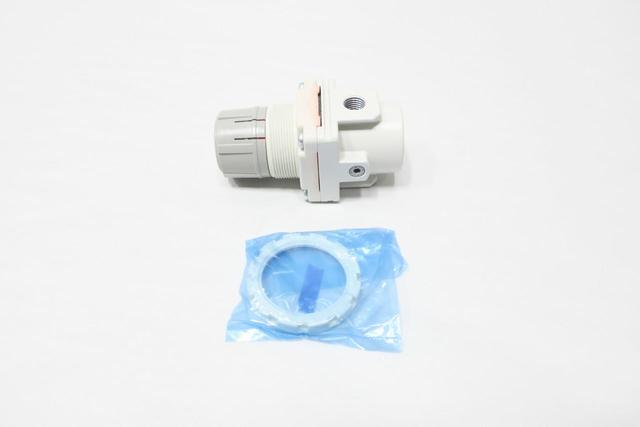 SMC AR30-N02H-Z-A PNEUMATIC REGULATOR 1/4IN NPT 7-100PSI