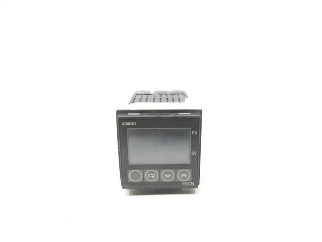 OMRON E5CN-Q2HBT TEMPERATURE CONTROLLER 100-240V-AC