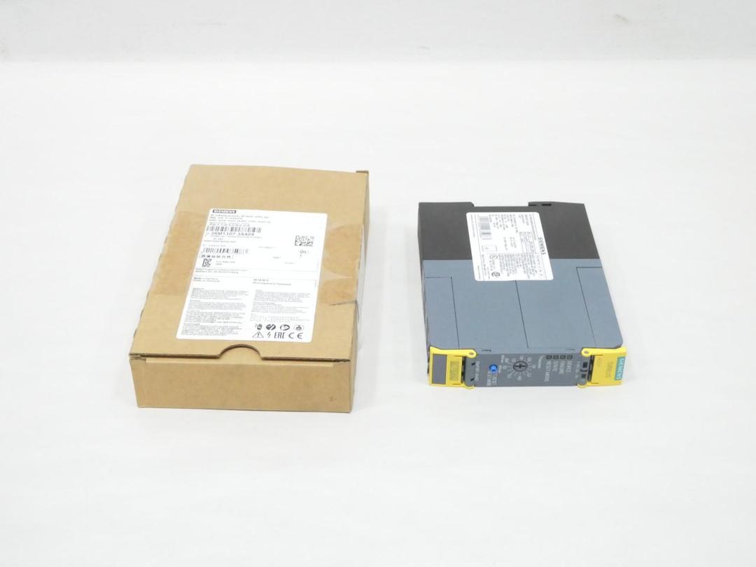 SIEMENS 3RM1307-3AA04 REVERSING STARTER 24V-DC 4KW