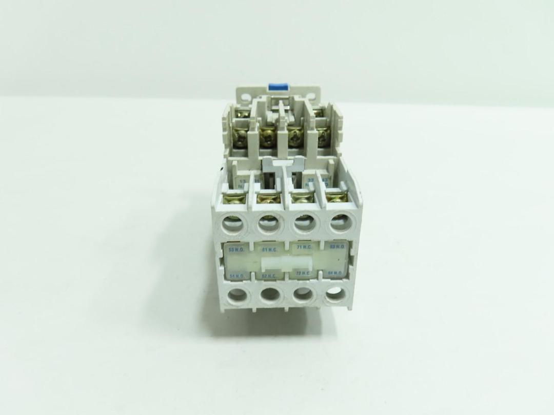 CUTLER HAMMER D15CR31 CONTROL RELAY 120V-AC