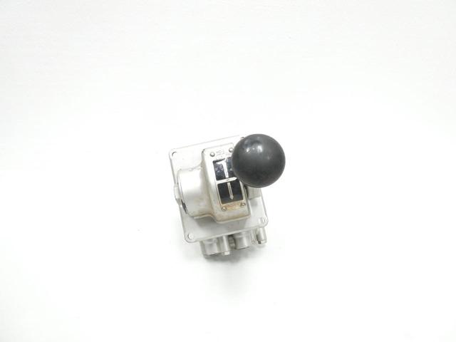 WABCO HC-2 PNEUMATIC FLOW CONTROL VALVE 200PSI 1/4IN NPT