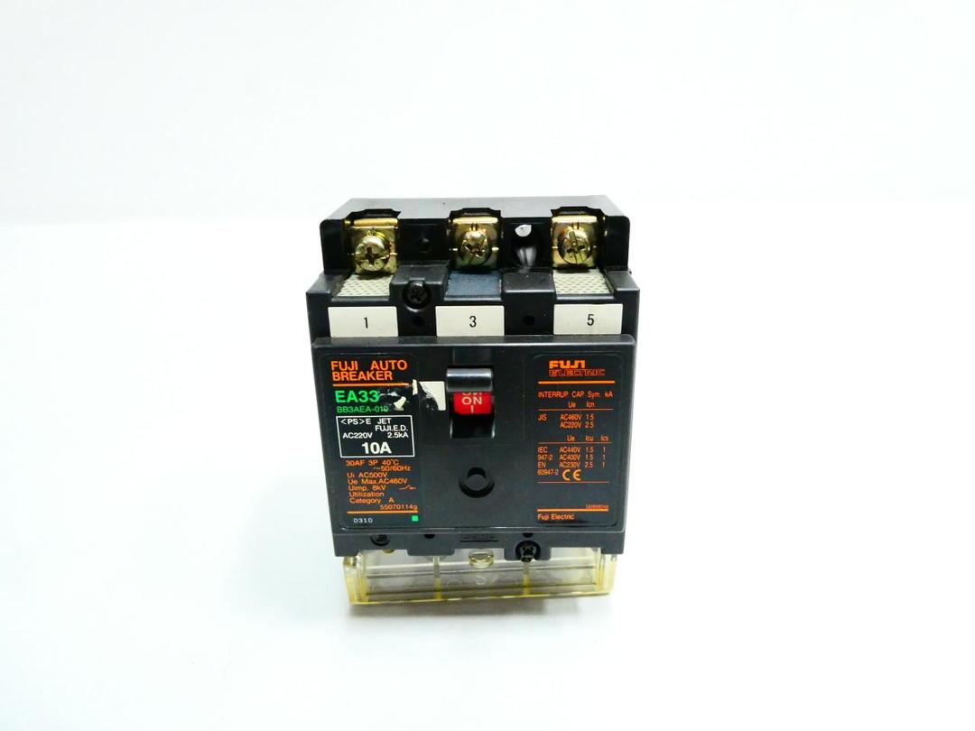 FUJI EA33 BB3AEA-010 MOLDED CASE CIRCUIT BREAKER 3P 10A AMP 220V-AC