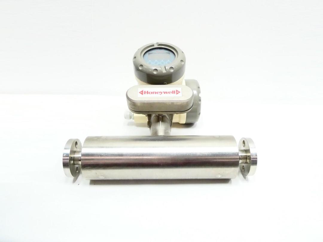 HONEYWELL 1000C CM21 VERSAFLOW CORIOLIS MASS FLOW METER 150 1/2IN 85-253V-AC