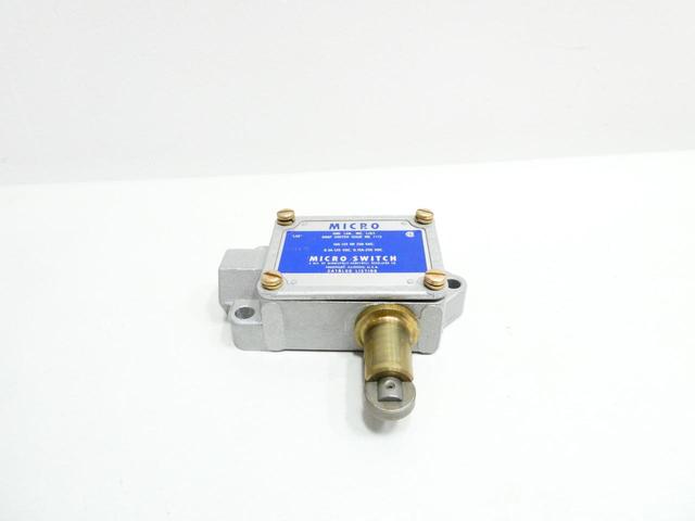 MICRO SWITCH DTF2-2RQN8 ROLLER PLUNGER LIMIT SWITCH 125/250V-AC/DC