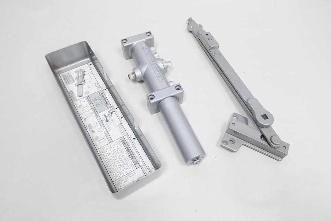 NORTON UNI7706EBCHM UNITROL DOOR CLOSER ASSEMBLY 33IN-41IN