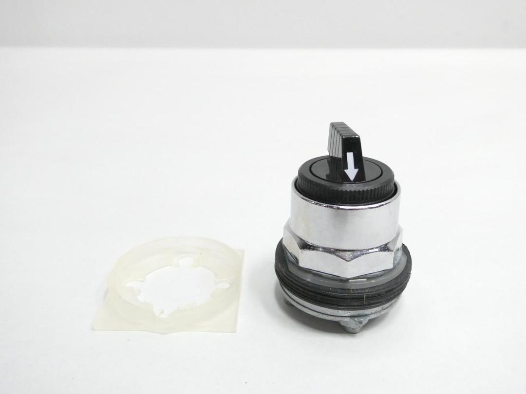 SQUARE D 9001KS59B MOMENTARY SELECTOR SWITCH