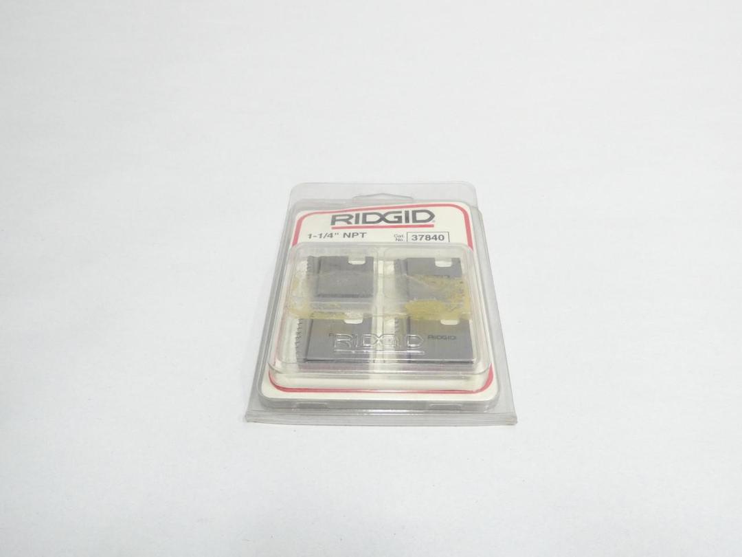 RIDGID 37840 12-R ALLOY PIPE DIE SET 1-1/4IN NPT 11-1/2 TPI-RH