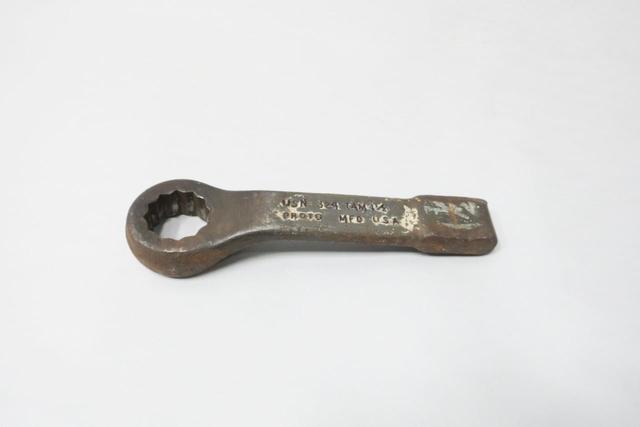 PROTO USN-324 12 POINT STRIKING SLUG WRENCH 1-1/2IN