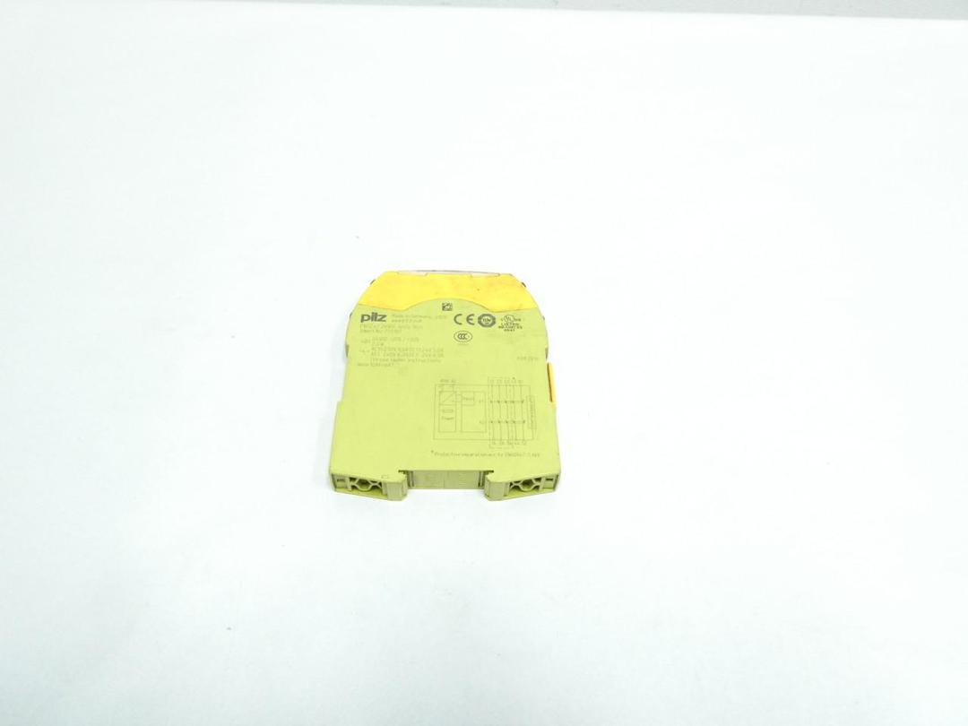 PILZ PN0Z S7 750107 SAFETY RELAY 24V-DC