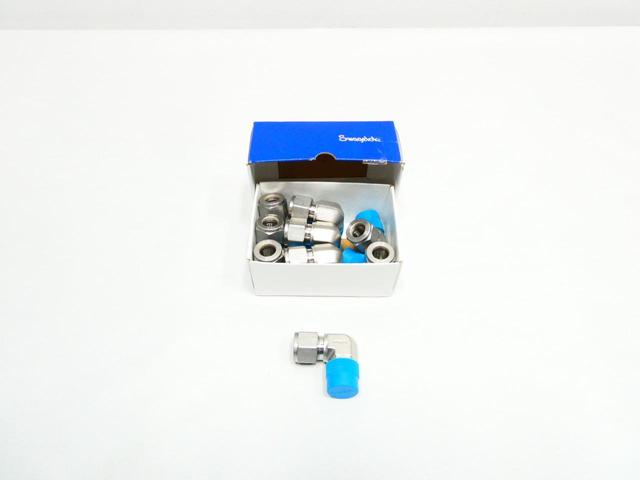 BOX OF 9 SWAGELOK SS-810-2-8 STAINLESS PIPE ELBOW 1/2IN NPT X 1/2IN TUBE