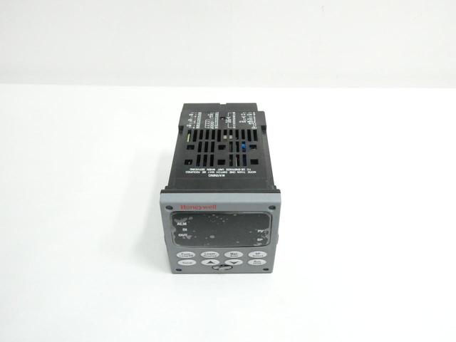 HONEYWELL DC3500-TE-0000-200-00000-E0-0 TEMPERATURE CONTROLLER 0-55C 90-250V-AC