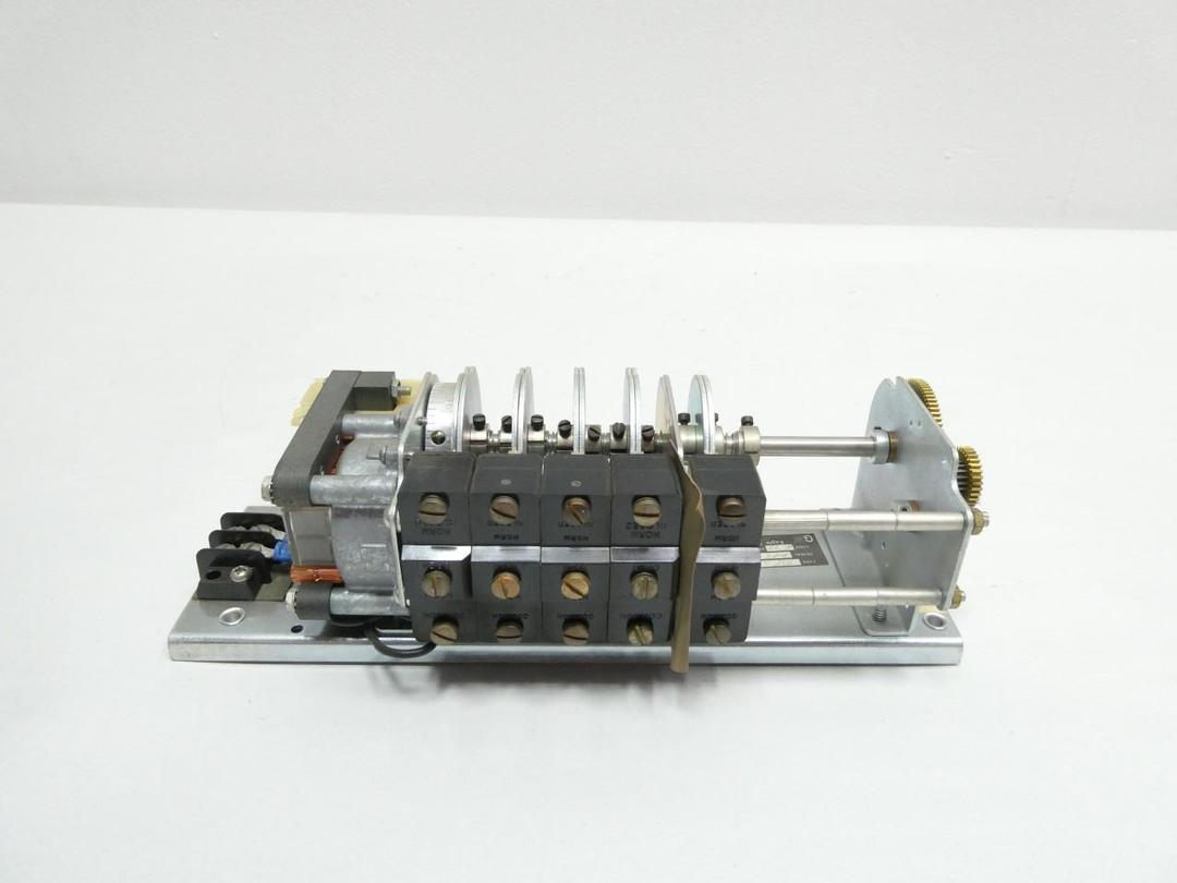 EAGLE SIGNAL MP5A609 TIMER 120V-AC