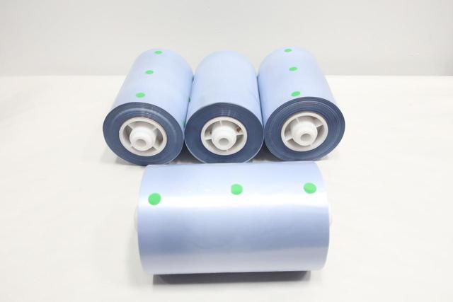 BOX OF 4 QUEN 28-1000 PVC FILM ROLL FOR SHOE COVER DISPENSER 2000 PAIRS