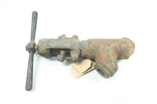 PACIFIC VALVES 415684-7 MANUAL STEEL SOCKET WELD GLOBE VALVE 1/2IN