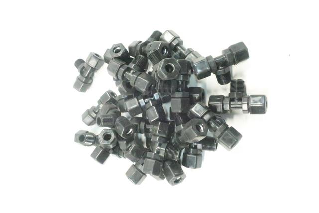 BOX OF 25 PARKER P8MT8 COMPRESSION BRANCH TEE 1/2IN