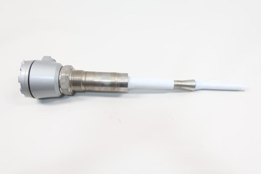 ENDRESS HAUSER DC 11-RFGR2C3D11A MULTICAP LEVEL TRANSMITTER