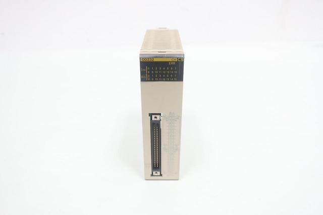 OMRON CS1W-OD232 OUTPUT MODULE