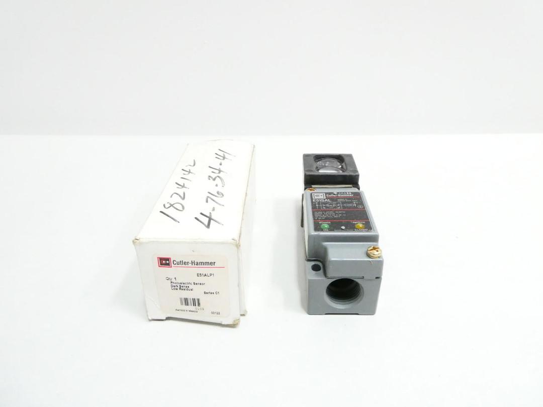CUTLER HAMMER E51ALP1 PHOTOELECTRIC SENSOR 20-264V-AC/DC