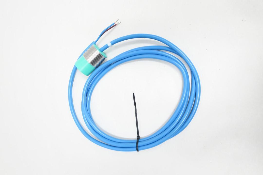 PEPPERL FUCHS NJ15-30GM-N PROXIMITY SENSOR 8.2V-DC