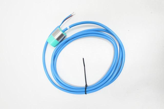 PEPPERL FUCHS NJ15-30GM-N PROXIMITY SENSOR 8.2V-DC