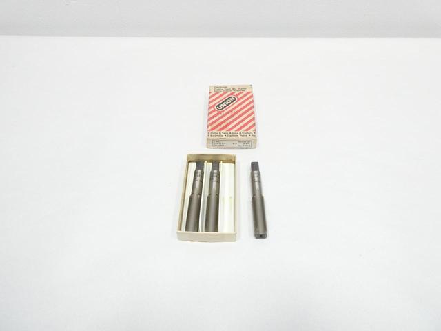 BOX OF 3 UNION TWIST 10-11052 HAND TAPS 5/8IN
