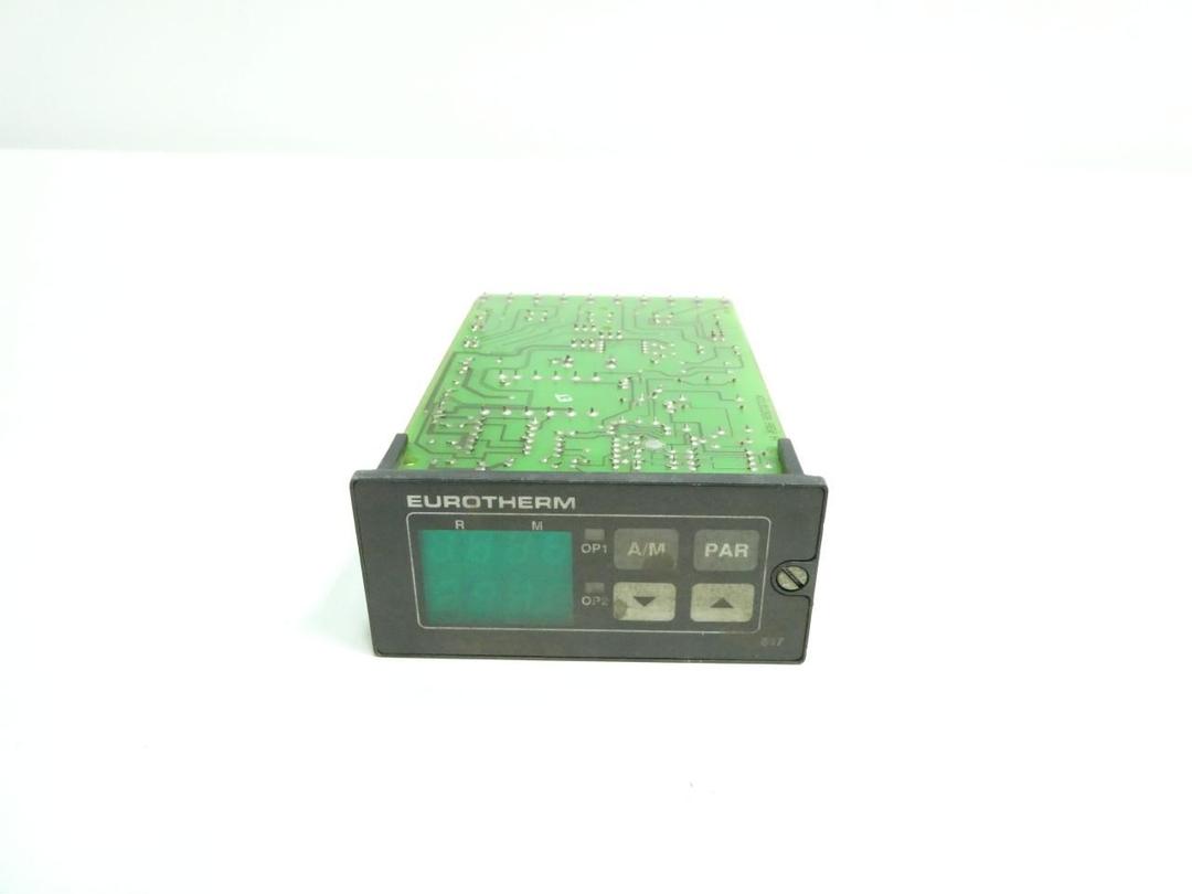 EUROTHERM 847 808/R1/0/0/QTS(ATHF100) TEMPERATURE CONTROLLER