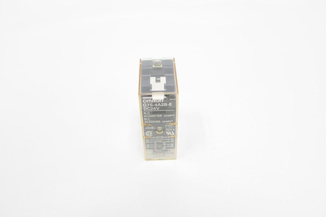 OMRON G7S-4A2B-E PLUG-IN RELAY 24V-DC