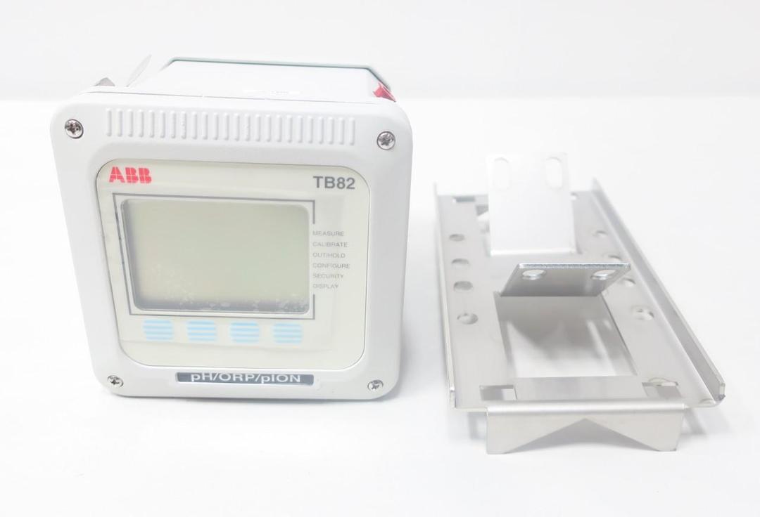 ABB TB82PH1010111 PH TRANSMITTER 14-42V-DC
