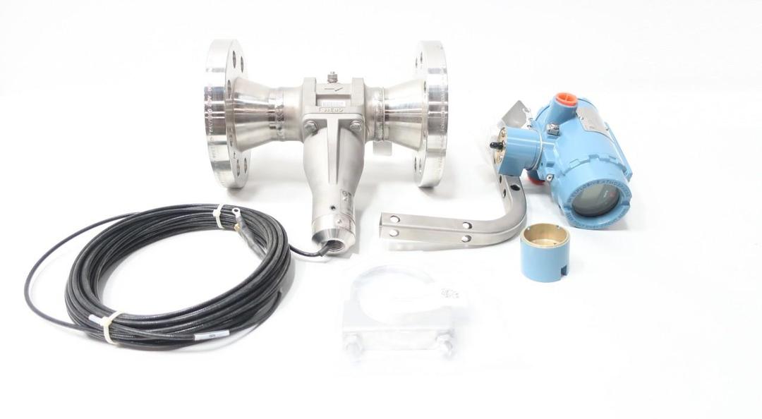 ROSEMOUNT 8800DF020SA3N1P1K6M5R50Q4Q5Q8Q76CPA VORTEX FLOW METER 2IN 10.8-30V-DC
