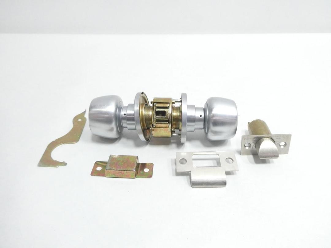 YALE BR5401 478A X 495 PASSAGE CLOSET LATCH DOOR KNOB
