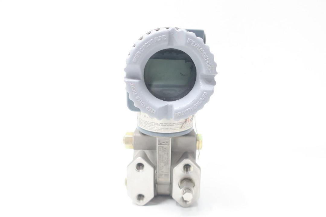 FOXBORO IDP10-D22A21F-M1L1 PRESSURE TRANSMITTER 0-30IN-H2O 12.5-42V-DC