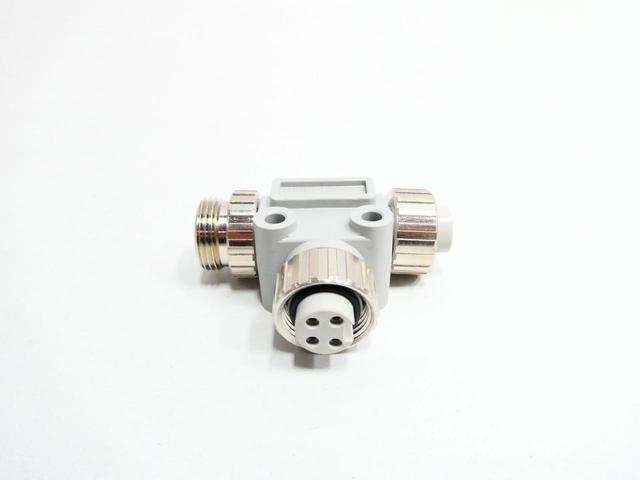 OMRON XS4R-D424-5 T-BRANCH CONNECTOR
