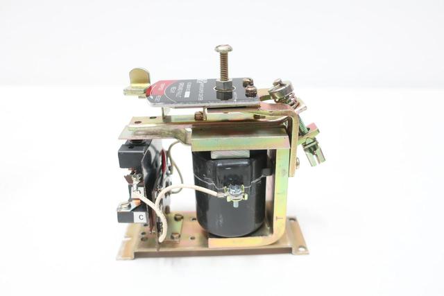 GENERAL ELECTRIC GE IC2820A102BF GROUND FAULT RELAY 20V-DC