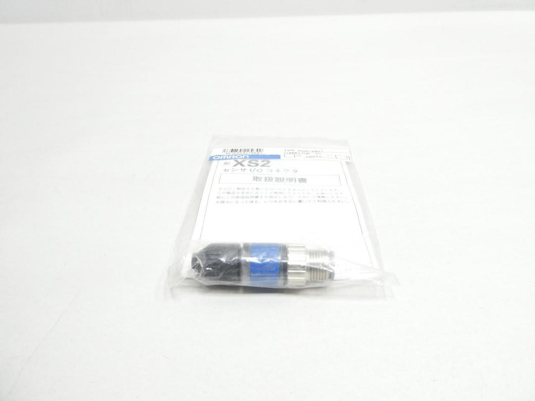 OMRON XS2G-D421 CONNECTOR PLUG ASSEMBLY