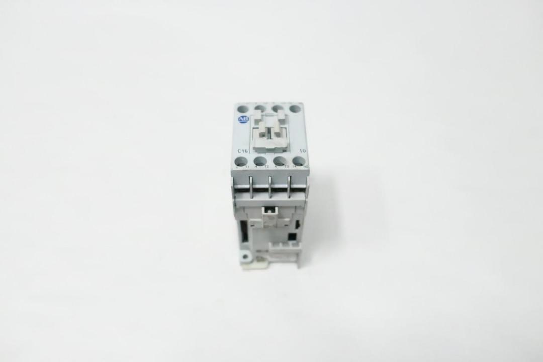 ALLEN BRADLEY 100-C16DZL10 AC CONTACTOR 24V-DC 30A AMP 10HP