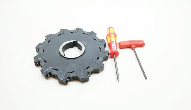 SANDVIK R331.52-152T38FM COROMIL HALF SIDE AND FACE DISC MILLING CUTTER 6IN 