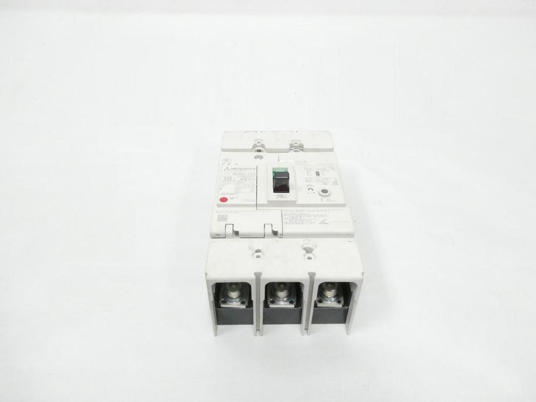 MITSUBISHI NV250-SVU3225 MOLDED CASE CIRCUIT BREAKER 3P 225A AMP 480V-AC