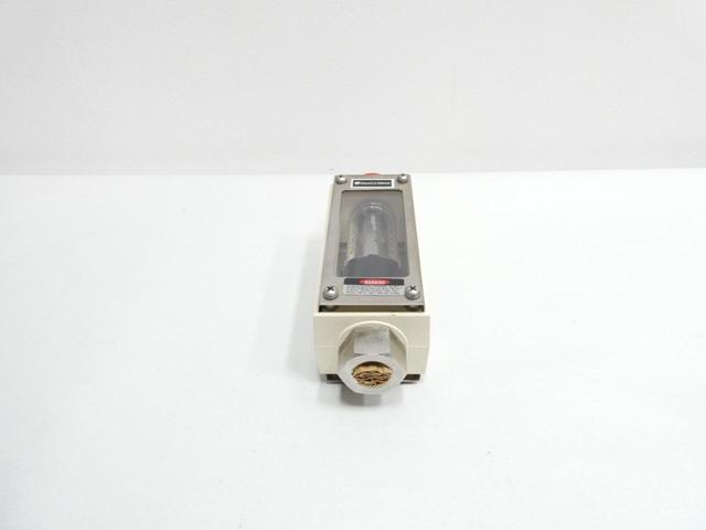 WALLACE & TIERNAN 5510A02206XXL VARIABLE AREA FLOW METER 0-2.4GPM 1/2IN NPT