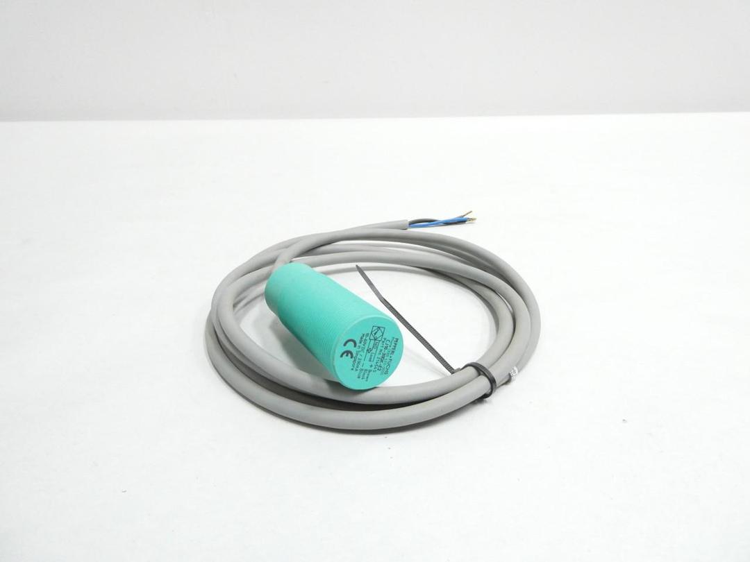 PEPPERL FUCHS CJ10-30GK-E2 21454S PROXIMITY SENSOR 10-60V-DC